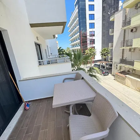 Relax Qerret アパート ゴーレム